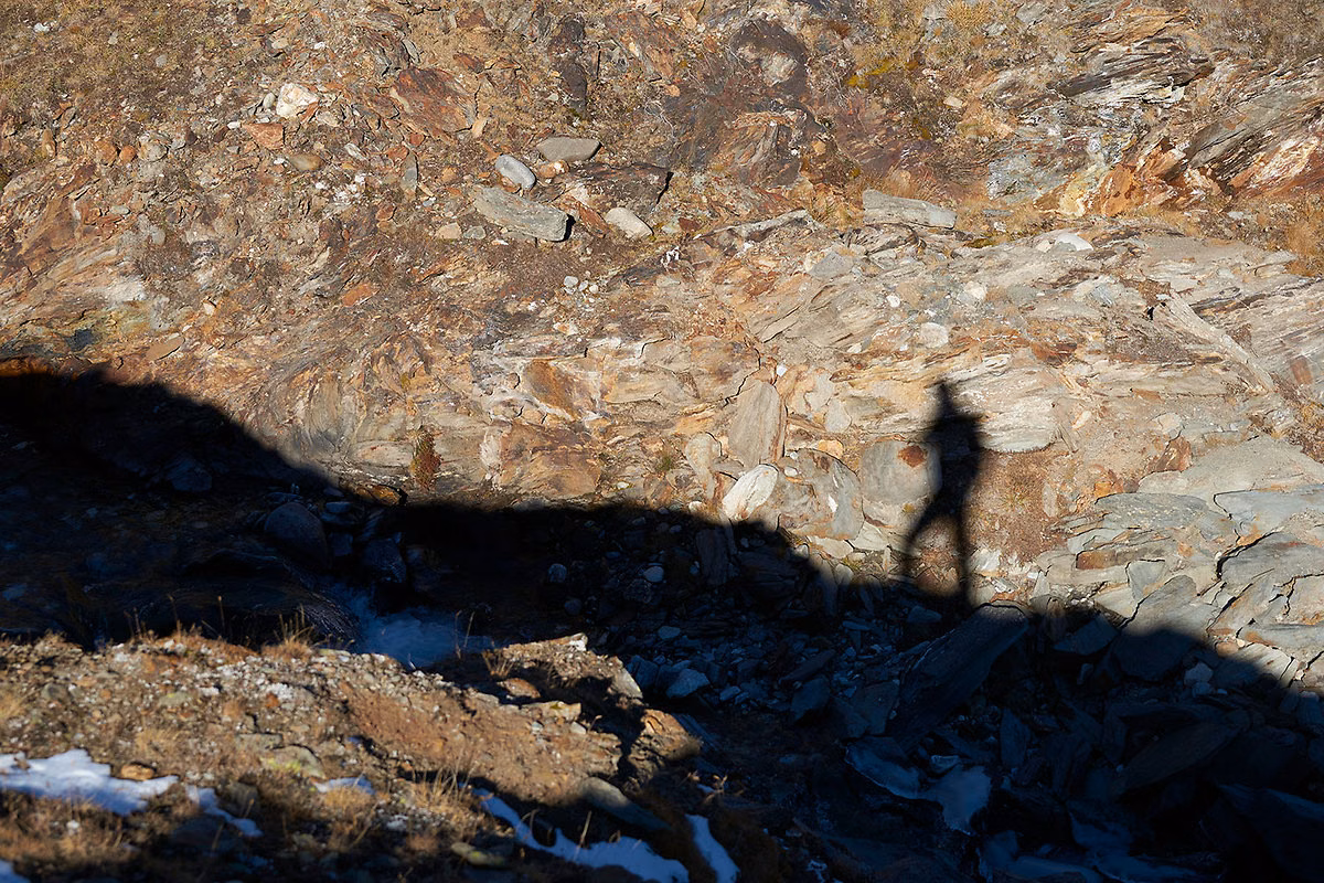 Ombra di Alberto Re durante un'attività sul campo